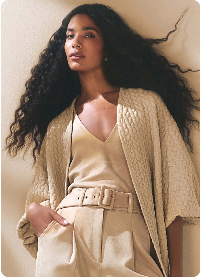 Modelo em destaque vestindo Missinclof + Riachuelo