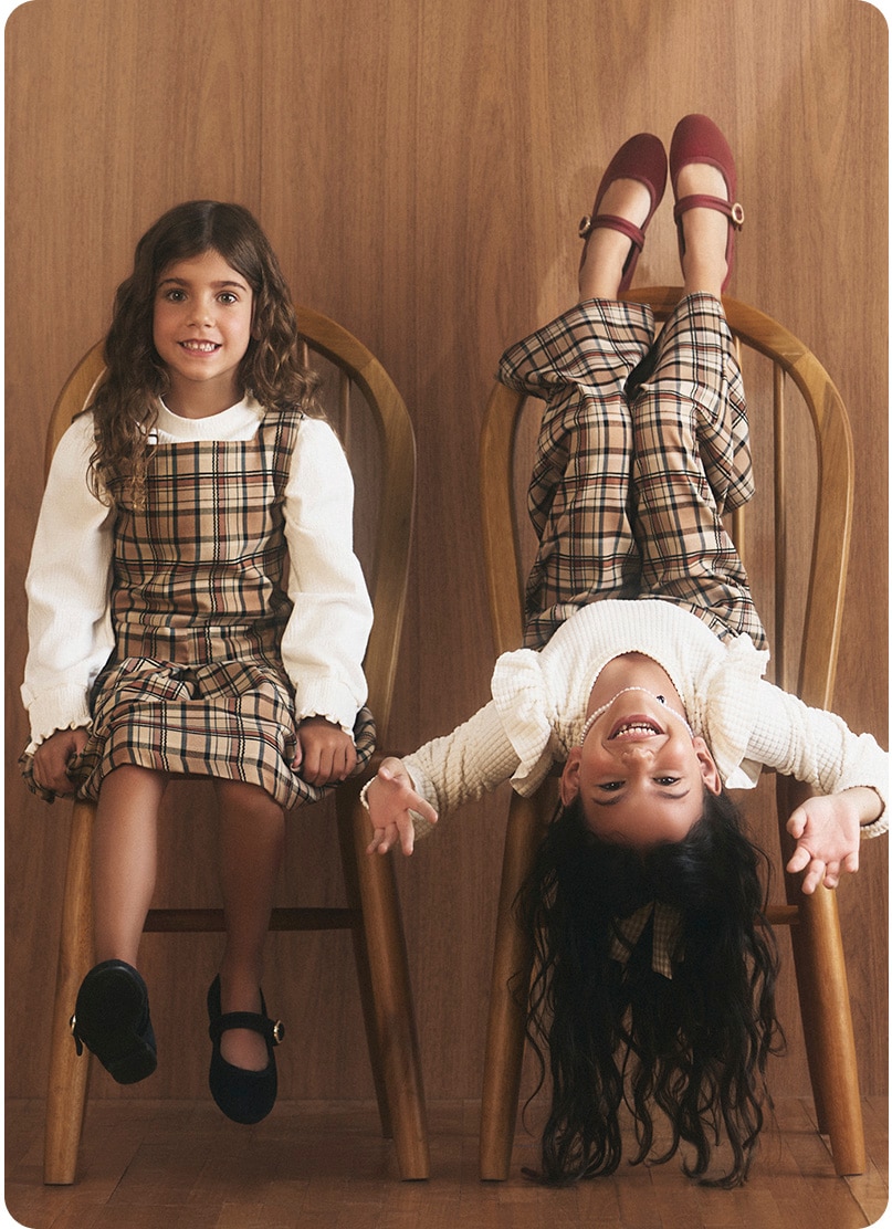 Meninas vestindo a Collab Missinclof + Riachuelo