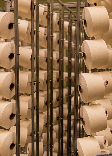 Linhas no interior da fábrica em Natal-RN